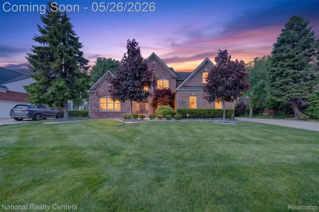 45907 Riviera Drive Northville Township MI 48168
