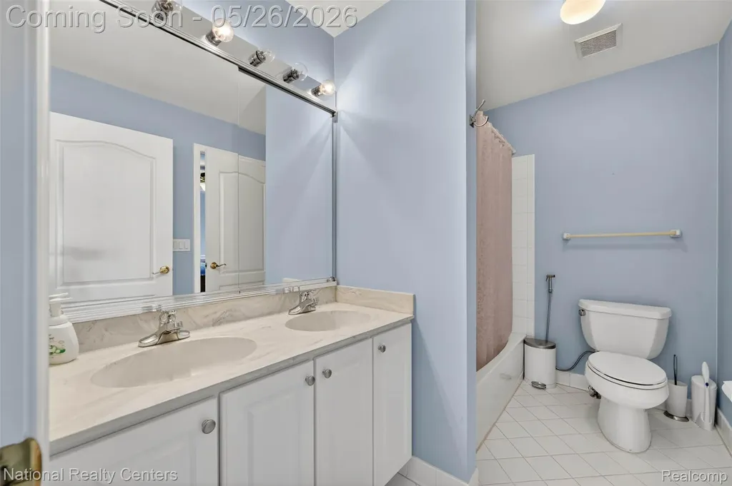 45907 Riviera Drive Northville Township MI 48168
