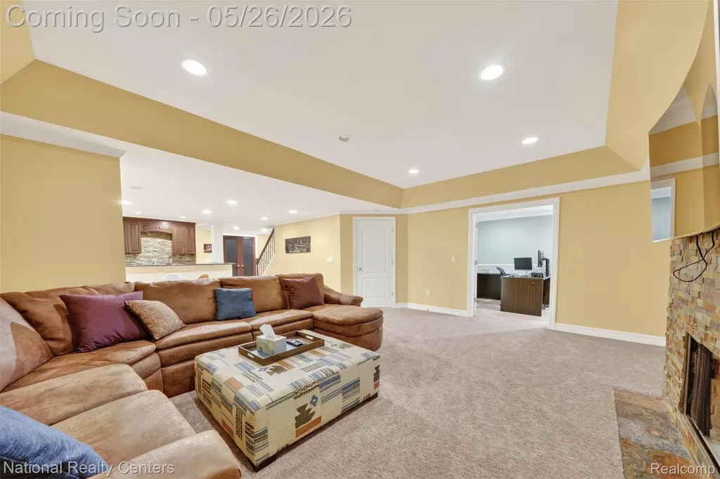 45907 Riviera Drive Northville Township MI 48168