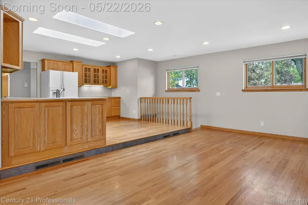 14425 Stonehouse Avenue Livonia City MI 48154