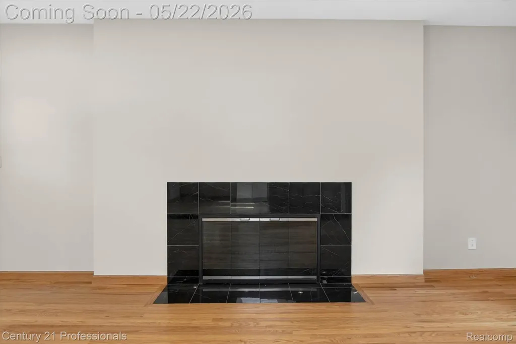 14425 Stonehouse Avenue Livonia City MI 48154