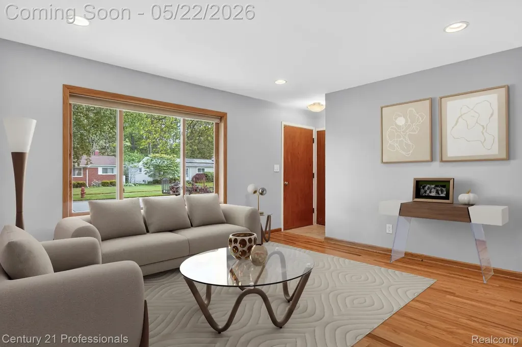 14425 Stonehouse Avenue Livonia City MI 48154