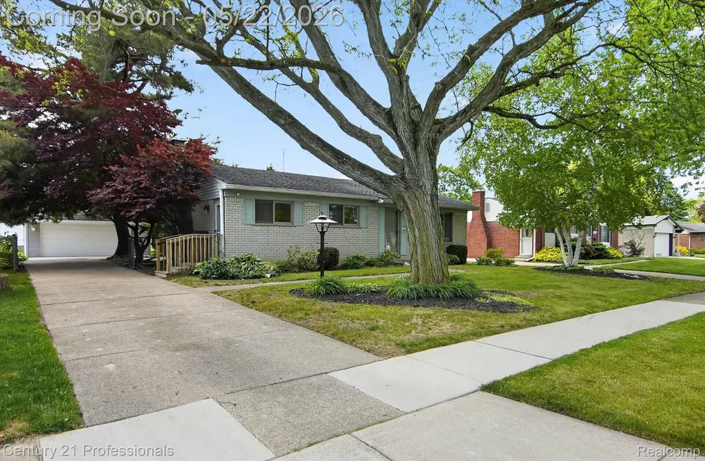 14425 Stonehouse Avenue Livonia City MI 48154