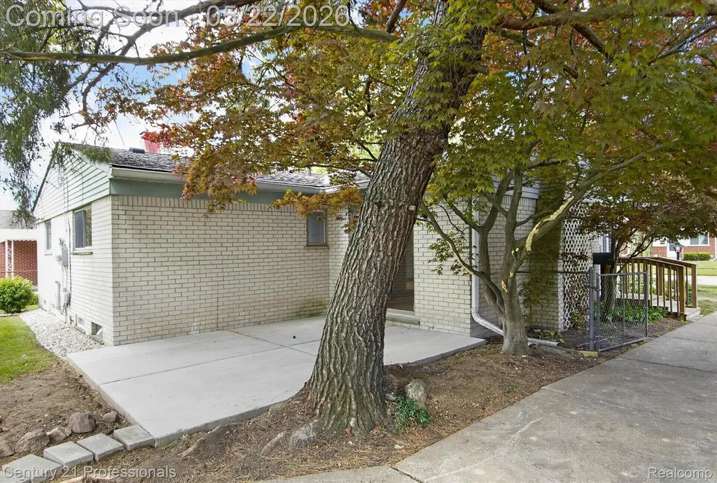 14425 Stonehouse Avenue Livonia City MI 48154