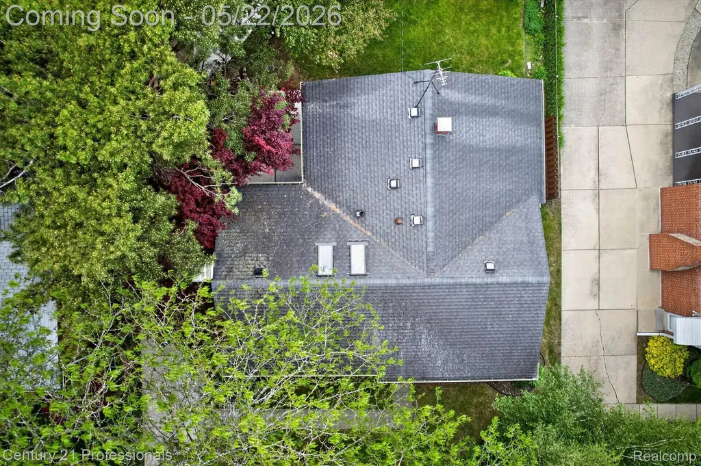 14425 Stonehouse Avenue Livonia City MI 48154