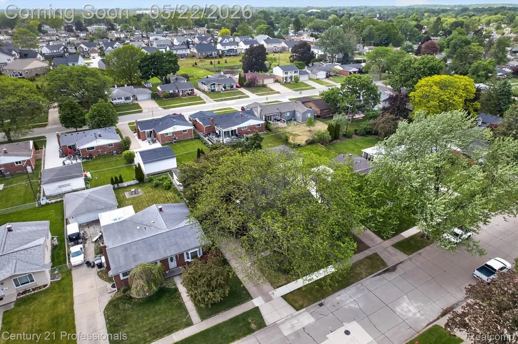 14425 Stonehouse Avenue Livonia City MI 48154