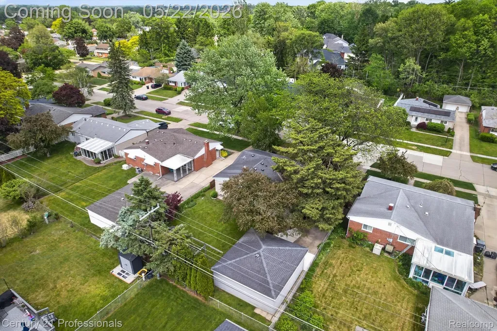 14425 Stonehouse Avenue Livonia City MI 48154