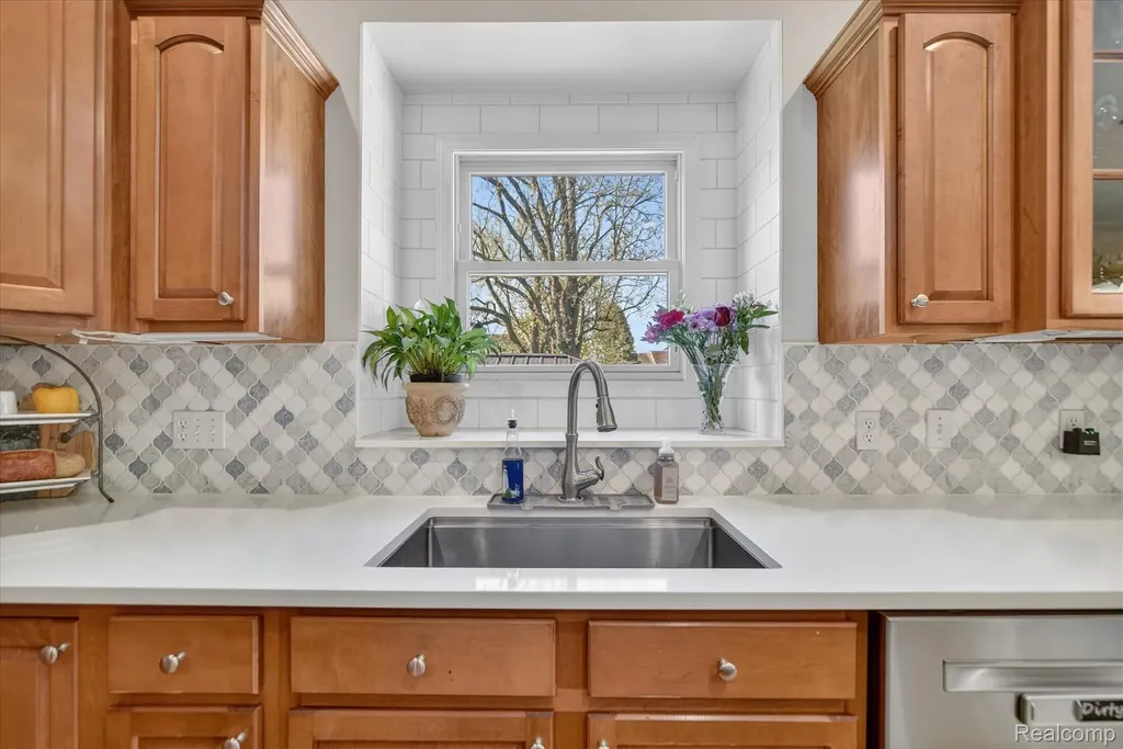 3857 Gorman Drive Dewitt Charter Township MI 48906