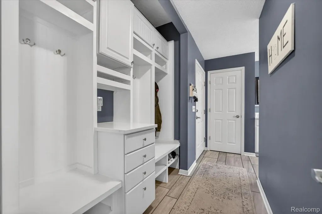 3857 Gorman Drive Dewitt Charter Township MI 48906