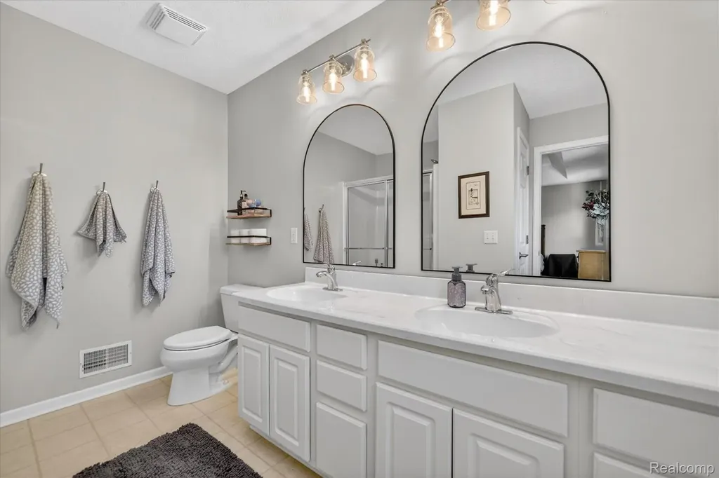 3857 Gorman Drive Dewitt Charter Township MI 48906