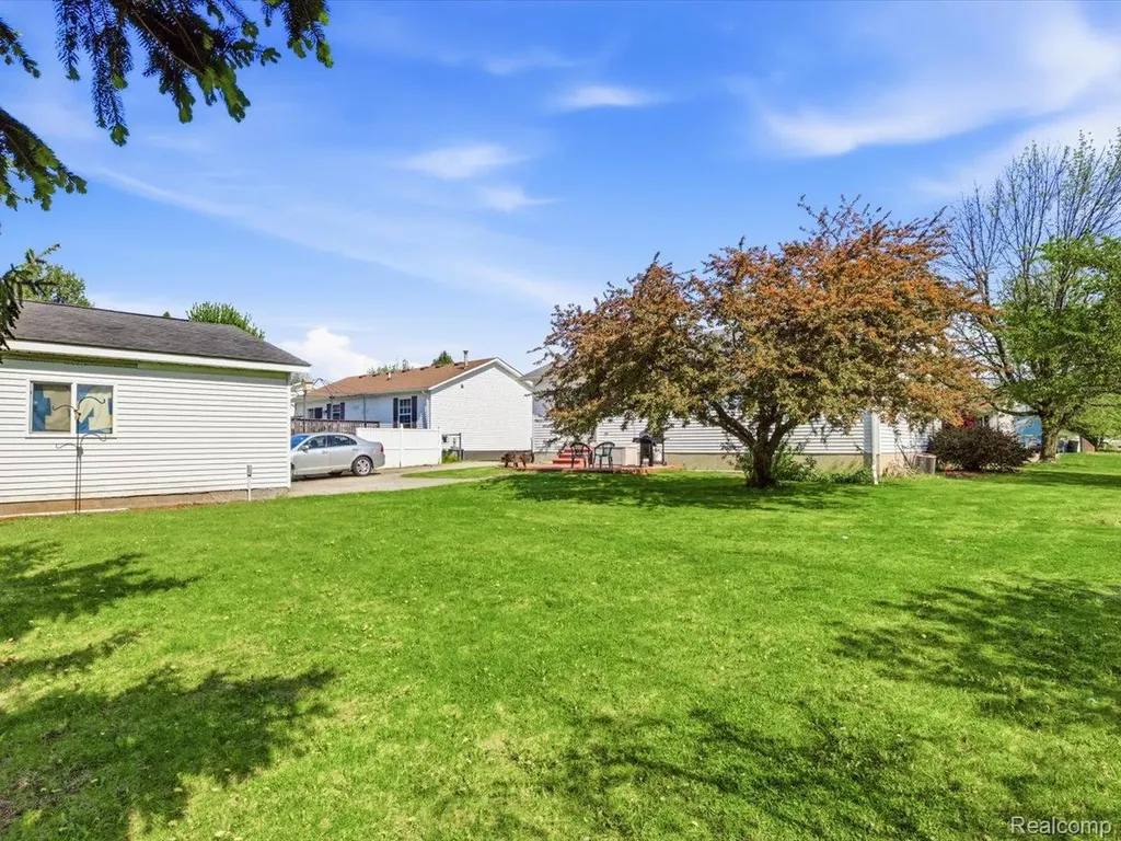 685 Heather Lane Marysville City MI 48040