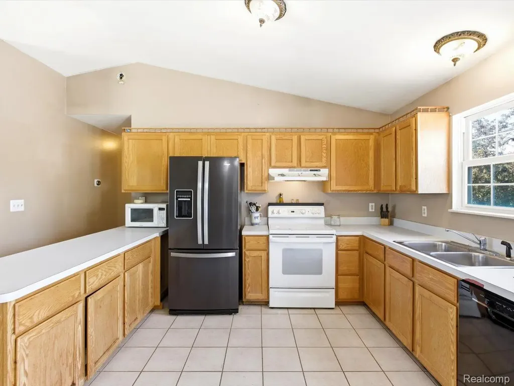 685 Heather Lane Marysville City MI 48040