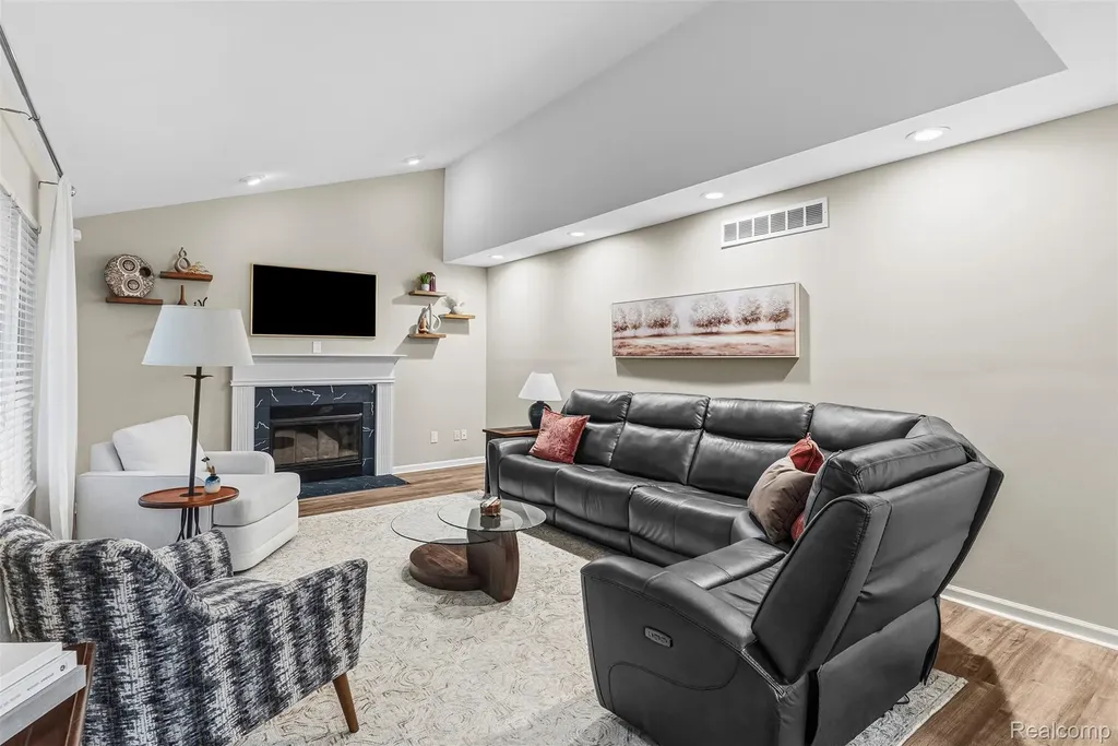 6158 Lismore Circle Grand Blanc Charter Township MI 48439