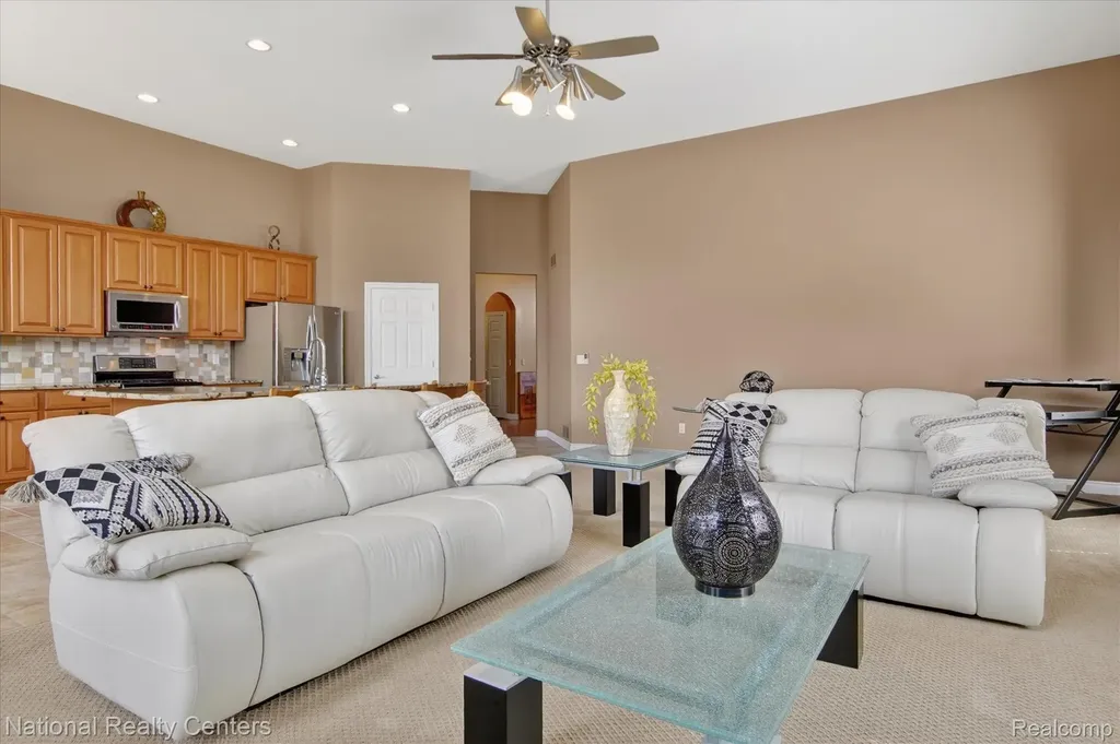 13691 Basswood Circle Van Buren Charter Township MI 48111