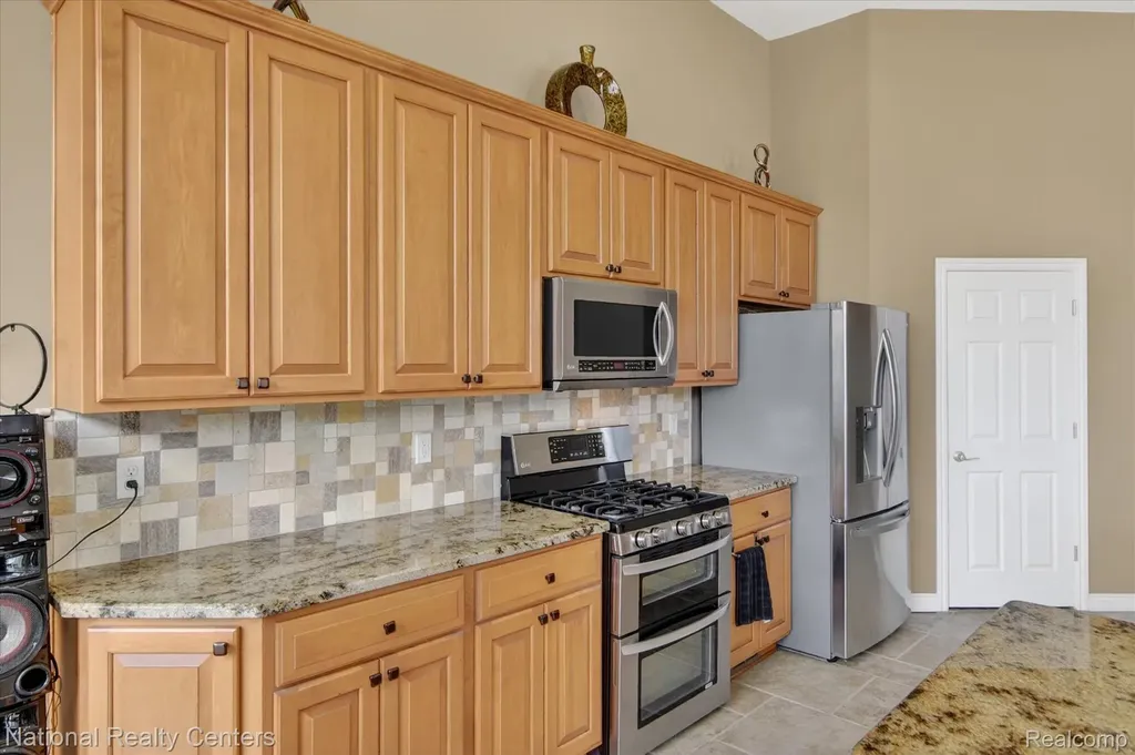 13691 Basswood Circle Van Buren Charter Township MI 48111