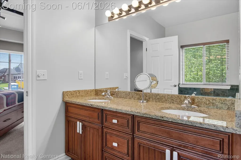 13691 Basswood Circle Van Buren Charter Township MI 48111