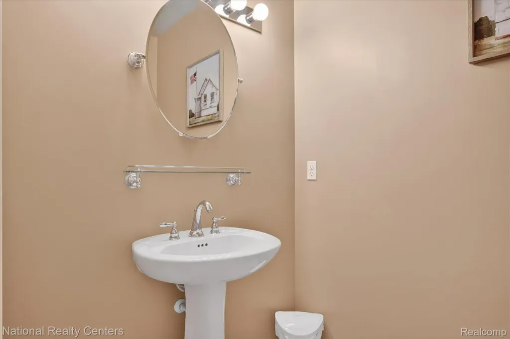 13691 Basswood Circle Van Buren Charter Township MI 48111