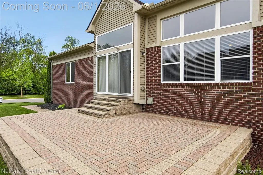13691 Basswood Circle Van Buren Charter Township MI 48111
