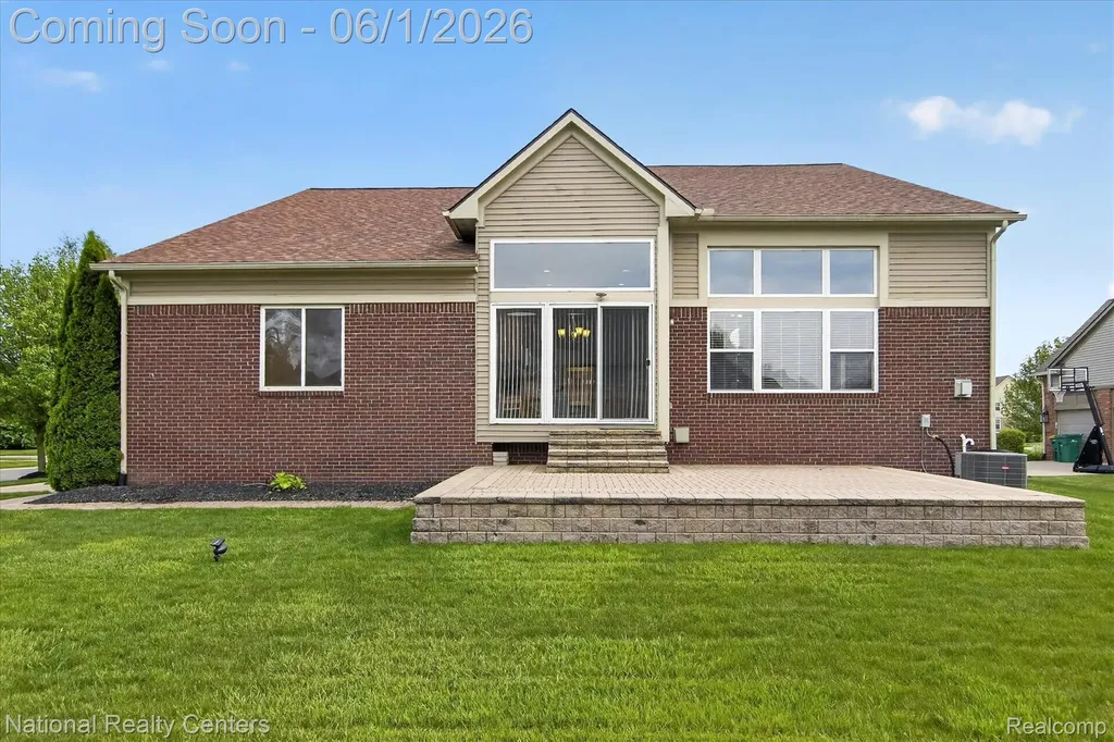 13691 Basswood Circle Van Buren Charter Township MI 48111