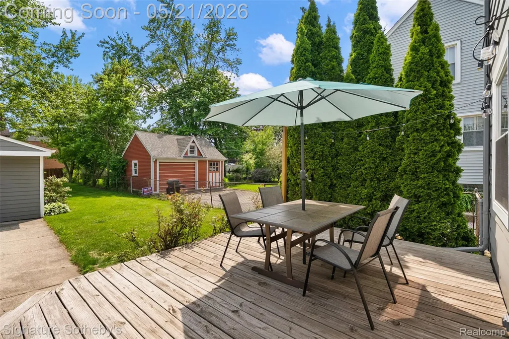 115 W Houstonia Avenue Royal Oak City MI 48073