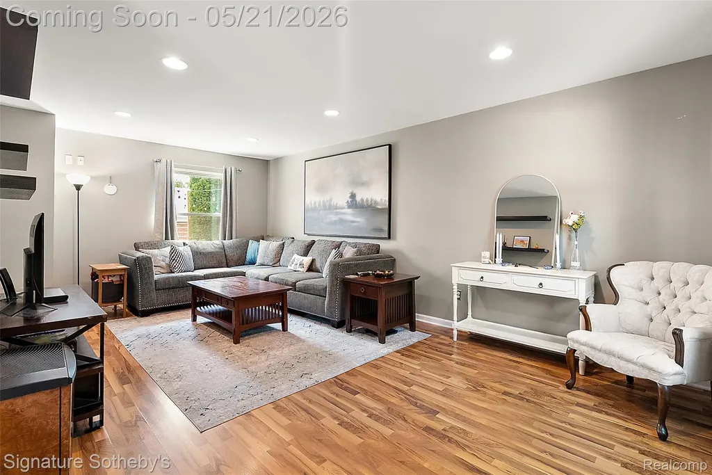 115 W Houstonia Avenue Royal Oak City MI 48073