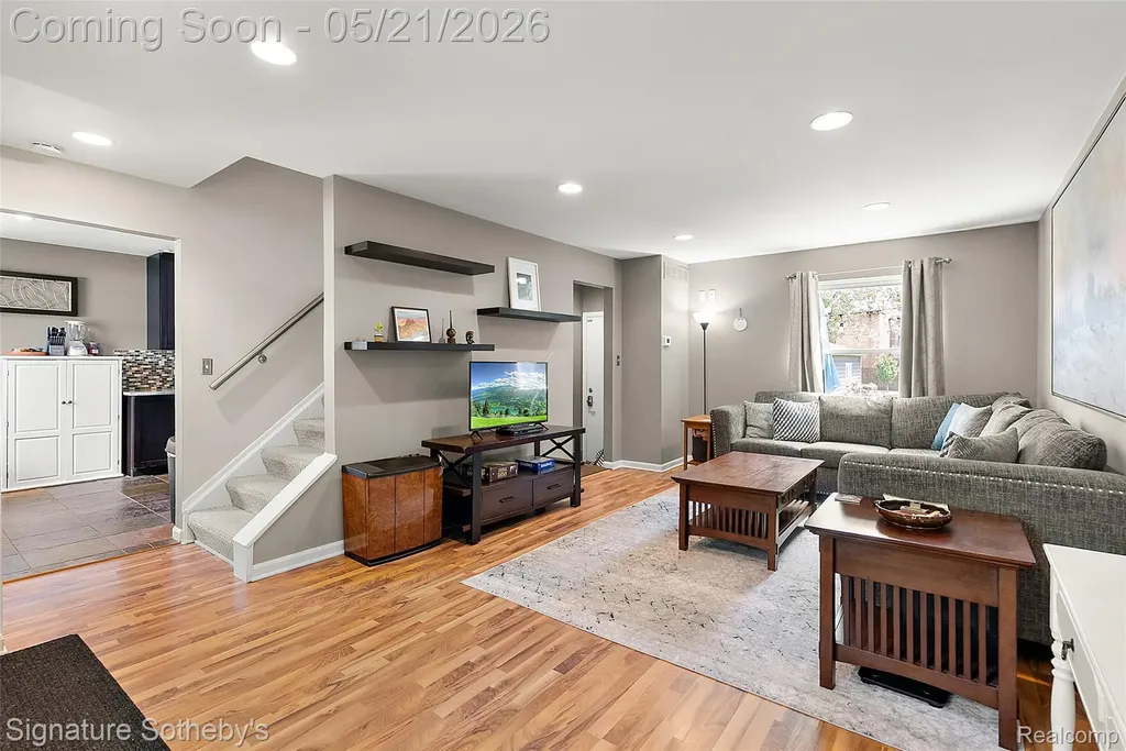 115 W Houstonia Avenue Royal Oak City MI 48073