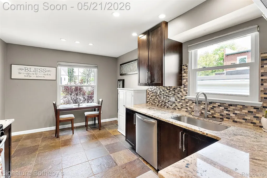 115 W Houstonia Avenue Royal Oak City MI 48073