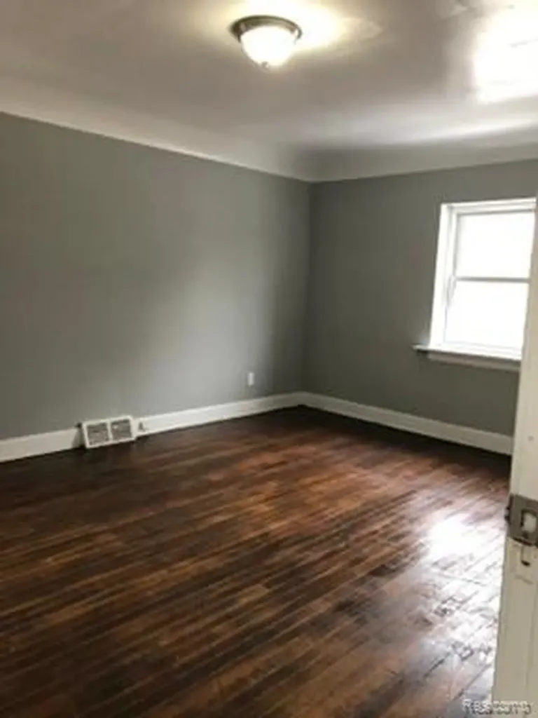 14593 Wisconsin Street Detroit City MI 48238