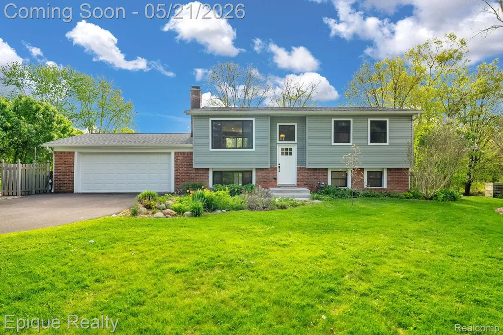 2669 Ripple Court White Lake Charter Township MI 48383