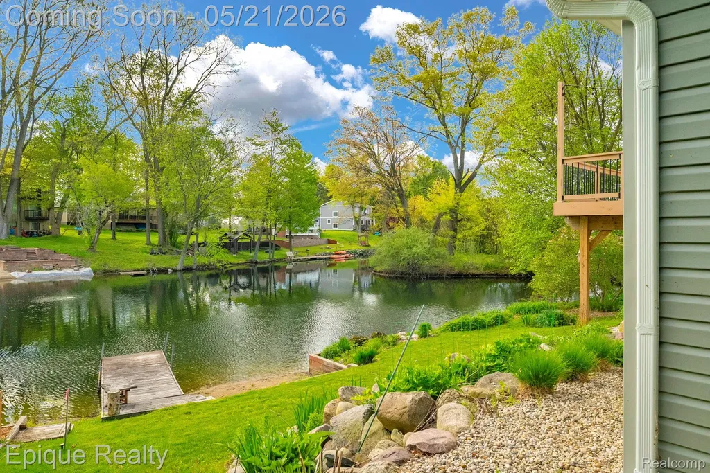2669 Ripple Court White Lake Charter Township MI 48383