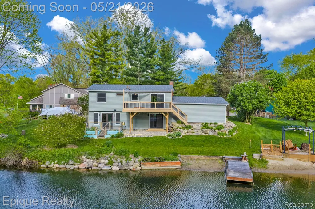 2669 Ripple Court White Lake Charter Township MI 48383
