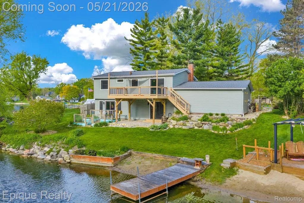 2669 Ripple Court White Lake Charter Township MI 48383