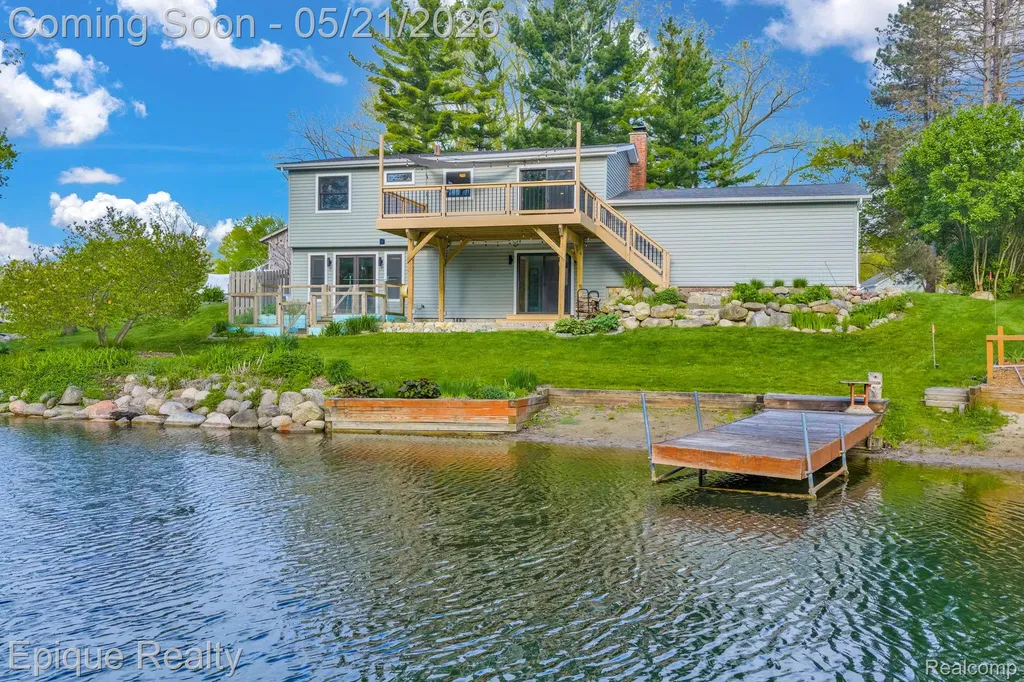 2669 Ripple Court White Lake Charter Township MI 48383