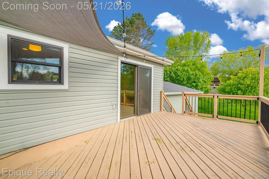 2669 Ripple Court White Lake Charter Township MI 48383