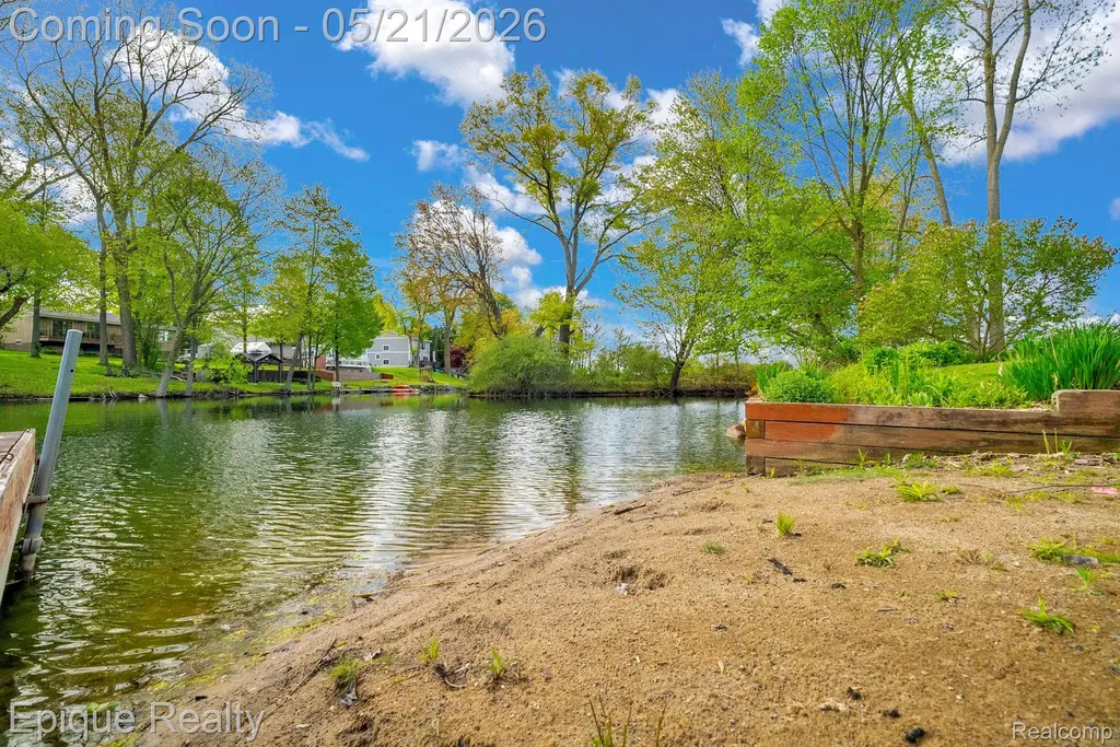 2669 Ripple Court White Lake Charter Township MI 48383