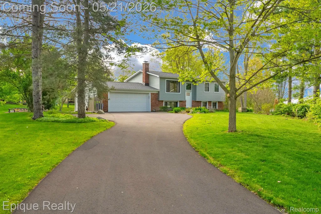 2669 Ripple Court White Lake Charter Township MI 48383