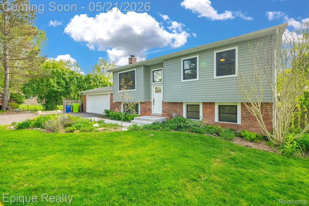 2669 Ripple Court White Lake Charter Township MI 48383