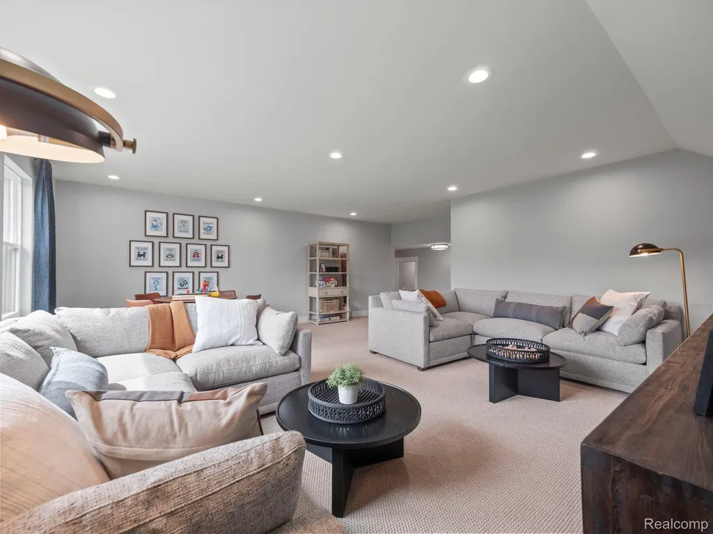 3731 Kinsley Boulevard Superior Charter Township MI 48105