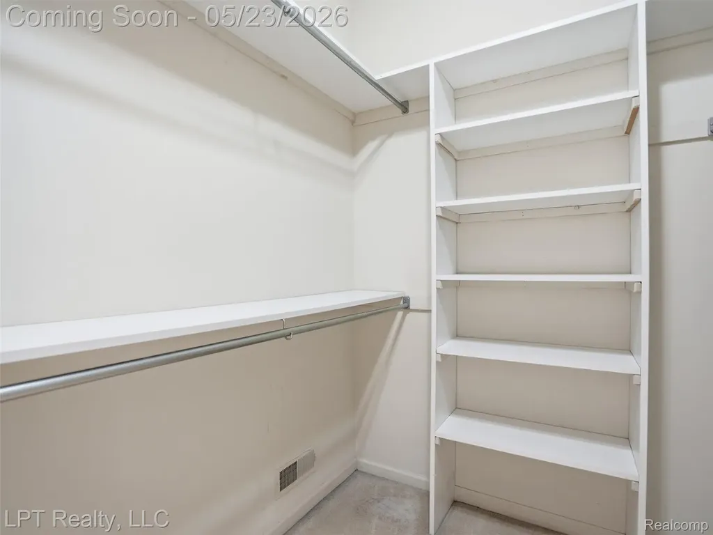 860 Troon Highland Charter Township MI 48357