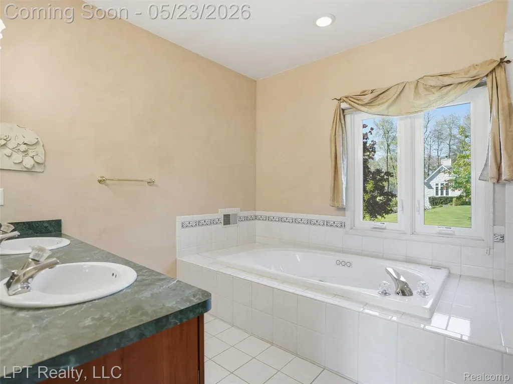 860 Troon Highland Charter Township MI 48357