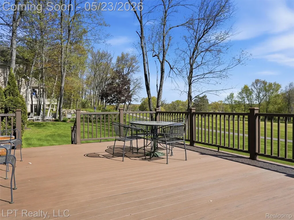 860 Troon Highland Charter Township MI 48357
