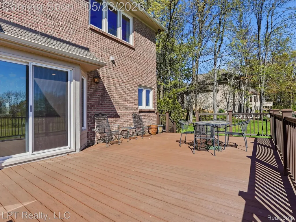 860 Troon Highland Charter Township MI 48357