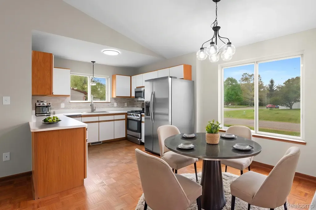 3195 Sandpoint Drive Brighton Township MI 48114