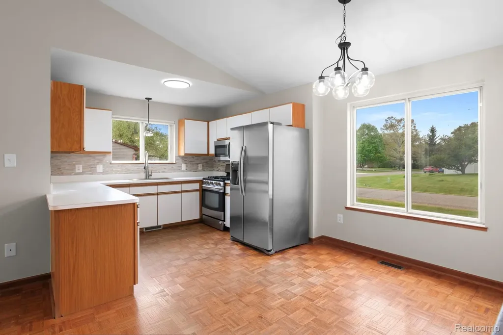 3195 Sandpoint Drive Brighton Township MI 48114