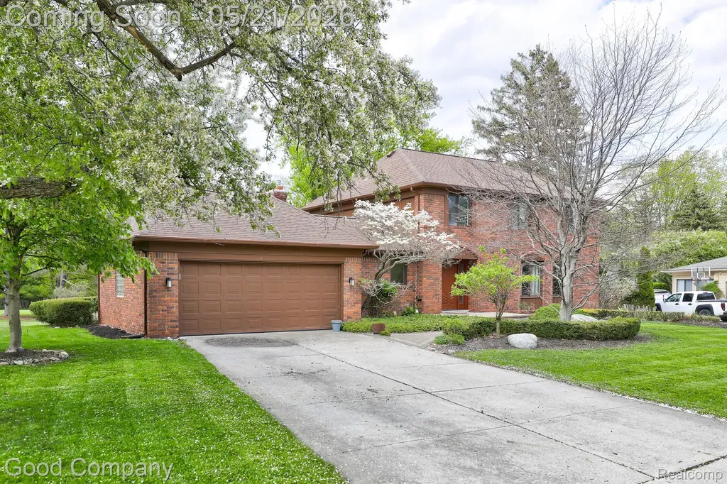 2584 Devonwood Drive Troy City MI 48098
