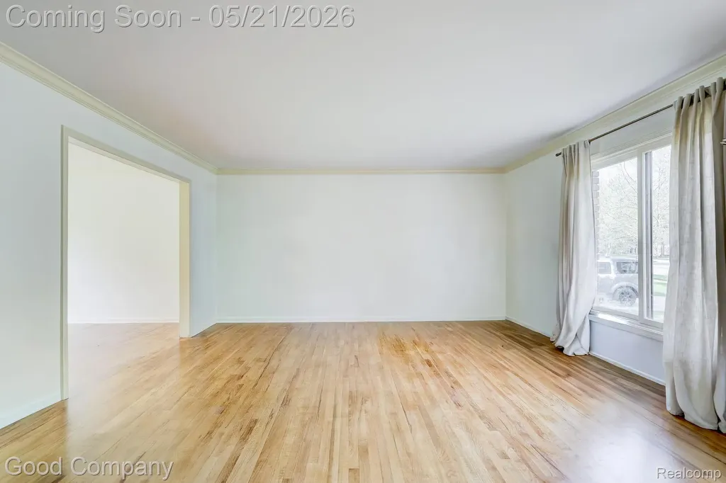2584 Devonwood Drive Troy City MI 48098