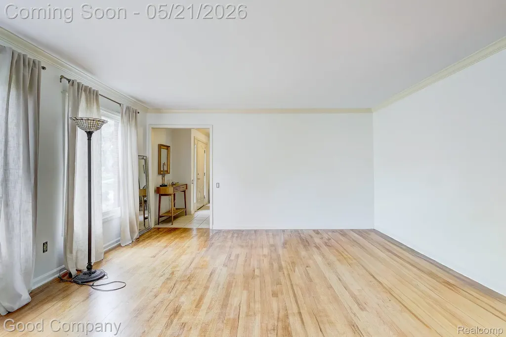 2584 Devonwood Drive Troy City MI 48098