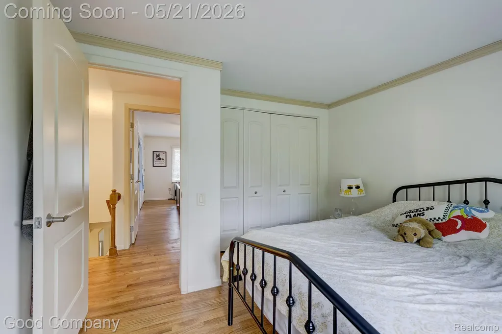 2584 Devonwood Drive Troy City MI 48098