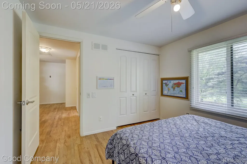 2584 Devonwood Drive Troy City MI 48098