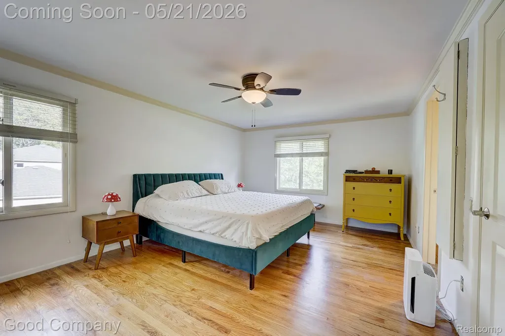 2584 Devonwood Drive Troy City MI 48098